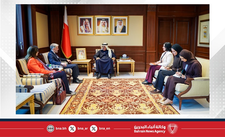 وزير الخارجية يستقبل سفير المملكة المتحدة لدى مملكة البحرين